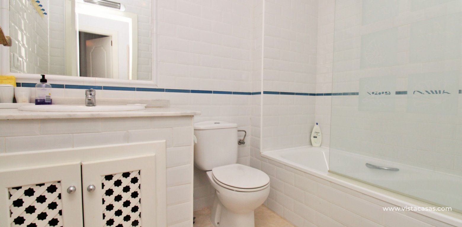 Pau 8 Villamartin 2 Bed Top-Floor Home with Pool Views bathroom