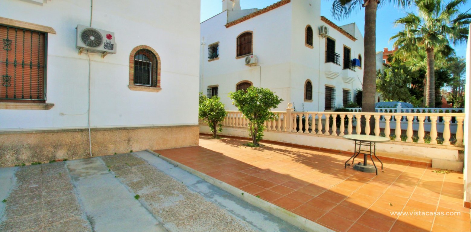 Pau 8 Villamartin 2 Bed Top-Floor Home with Pool Views driveway