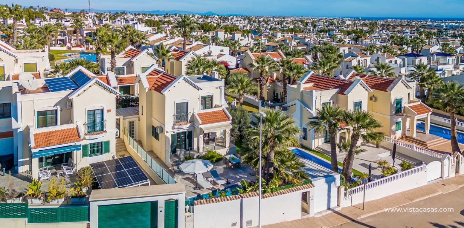 Sale - Villa - Villamartin - Los Dolses