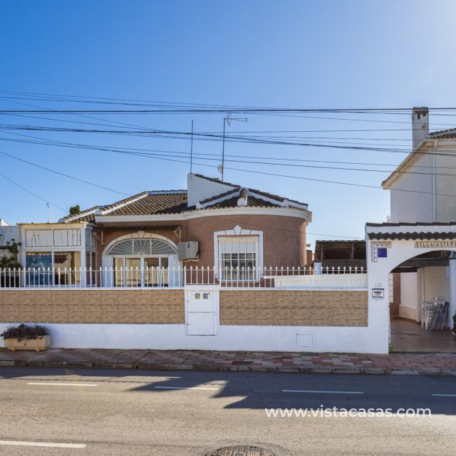 Villa - Resale - Torrevieja - Torrevieja
