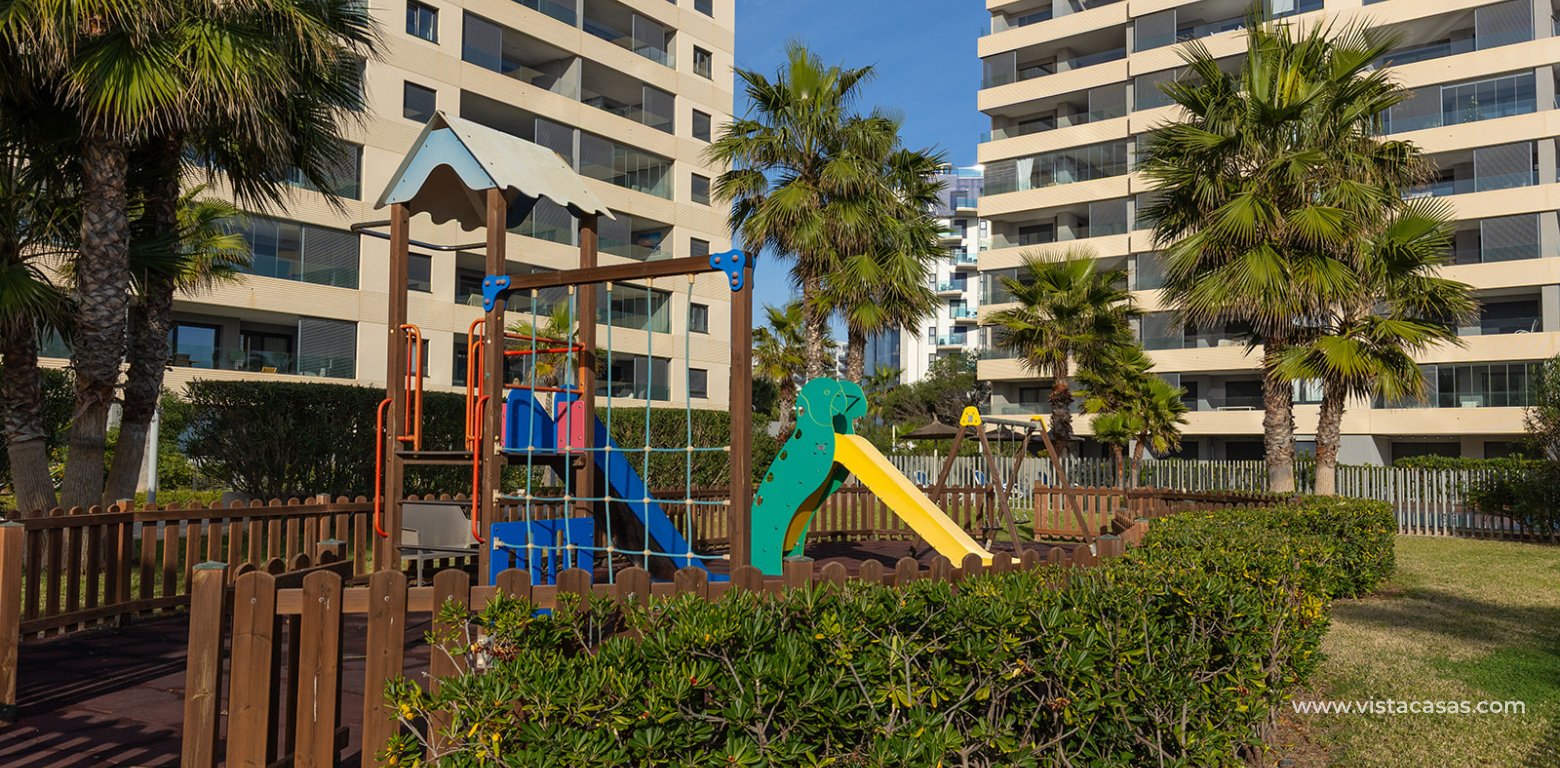 Resale - Apartment - Punta Prima