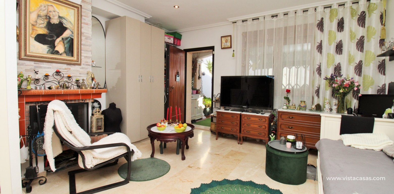 Sofia Style Townhouse for Sale in Pau 8 Villamartin lounge 3