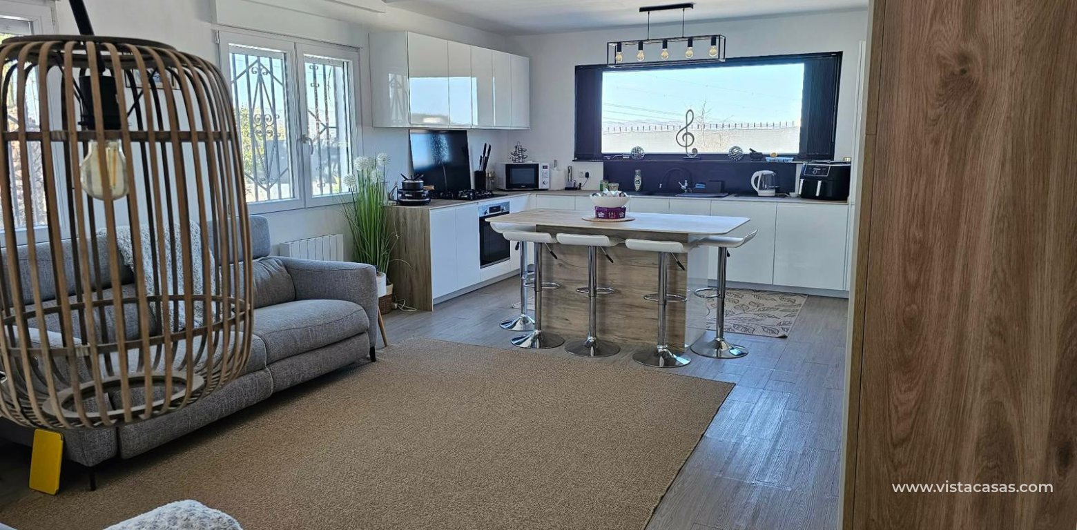 Resale - Villa - La Marina