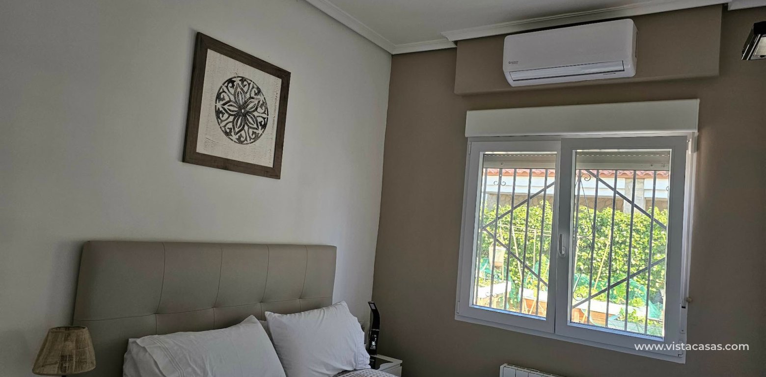 Resale - Villa - La Marina