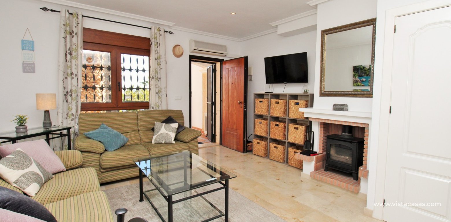Sofía-Style Townhouse For Sale in R9 Pau 8 Villamartin lounge 3