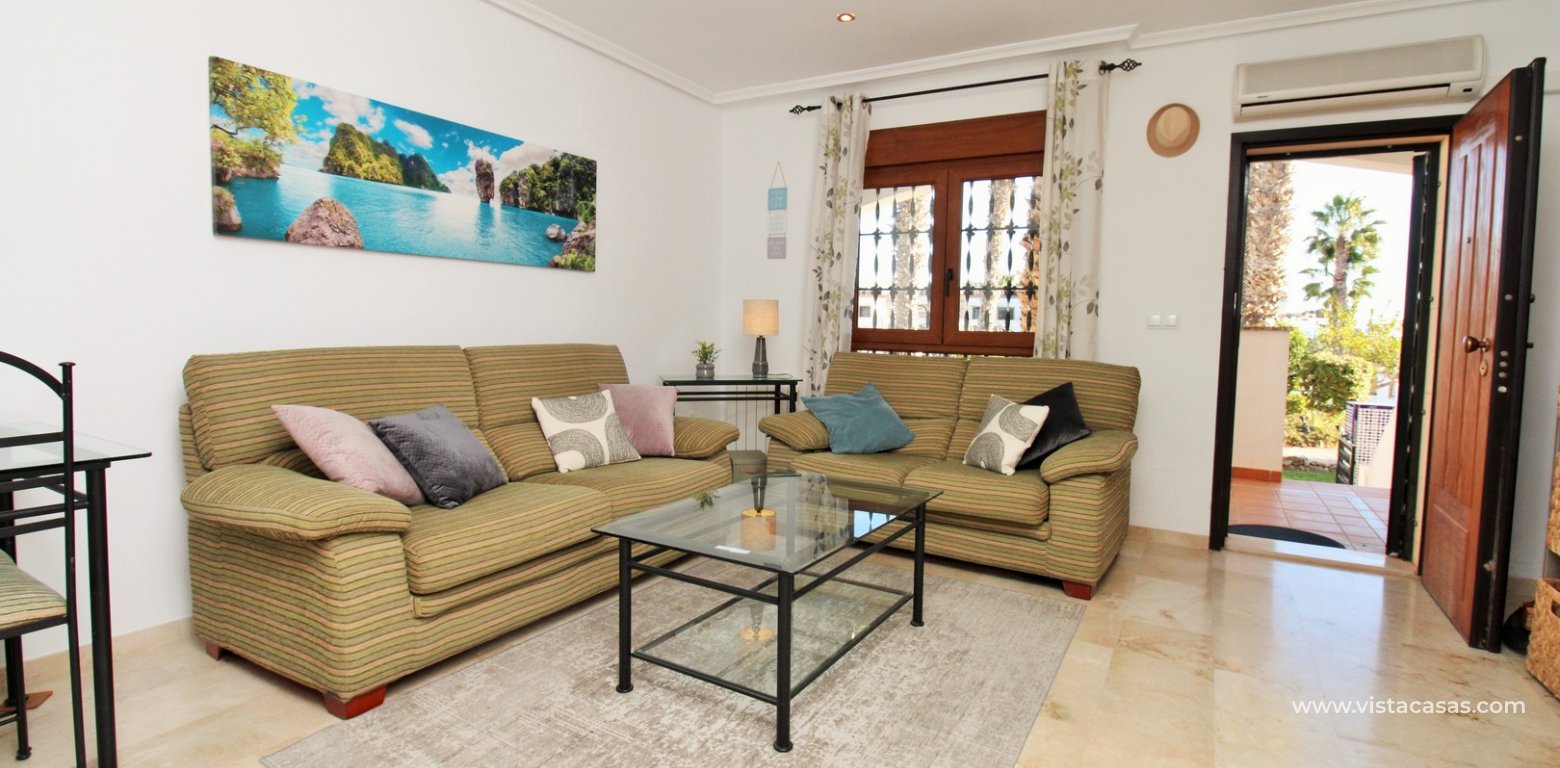 Sofía-Style Townhouse For Sale in R9 Pau 8 Villamartin lounge 5