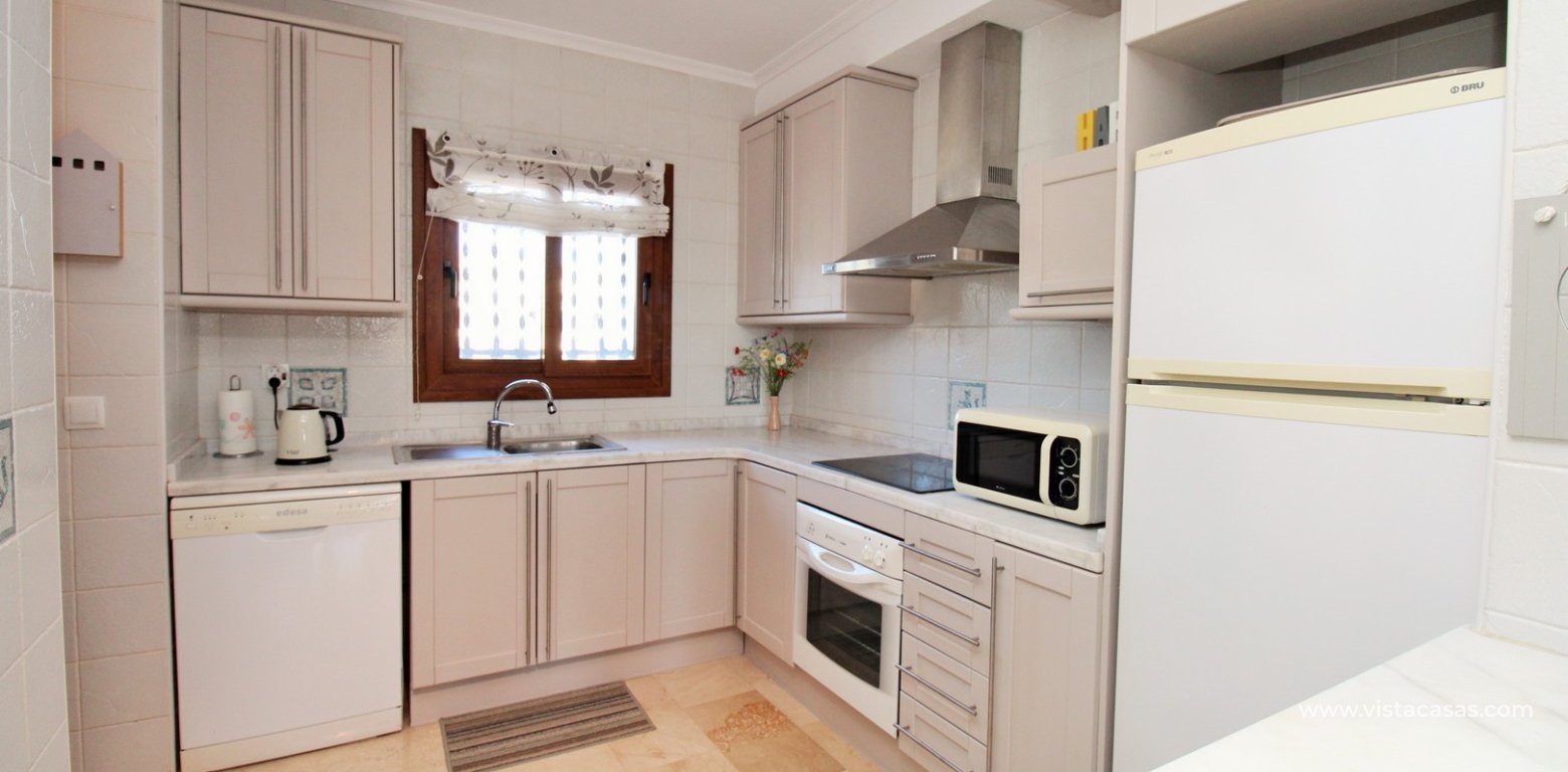 Sofía-Style Townhouse For Sale in R9 Pau 8 Villamartin kitchen