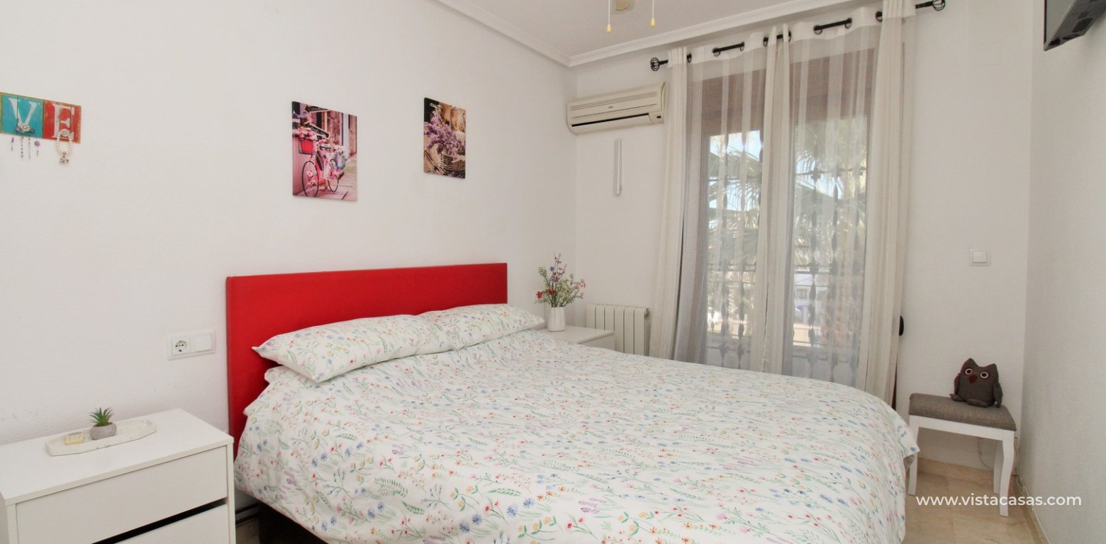 Sofía-Style Townhouse For Sale in R9 Pau 8 Villamartin master bedroom