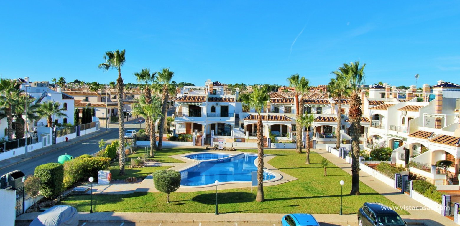 Sofía-Style Townhouse For Sale in R9 Pau 8 Villamartin pool view