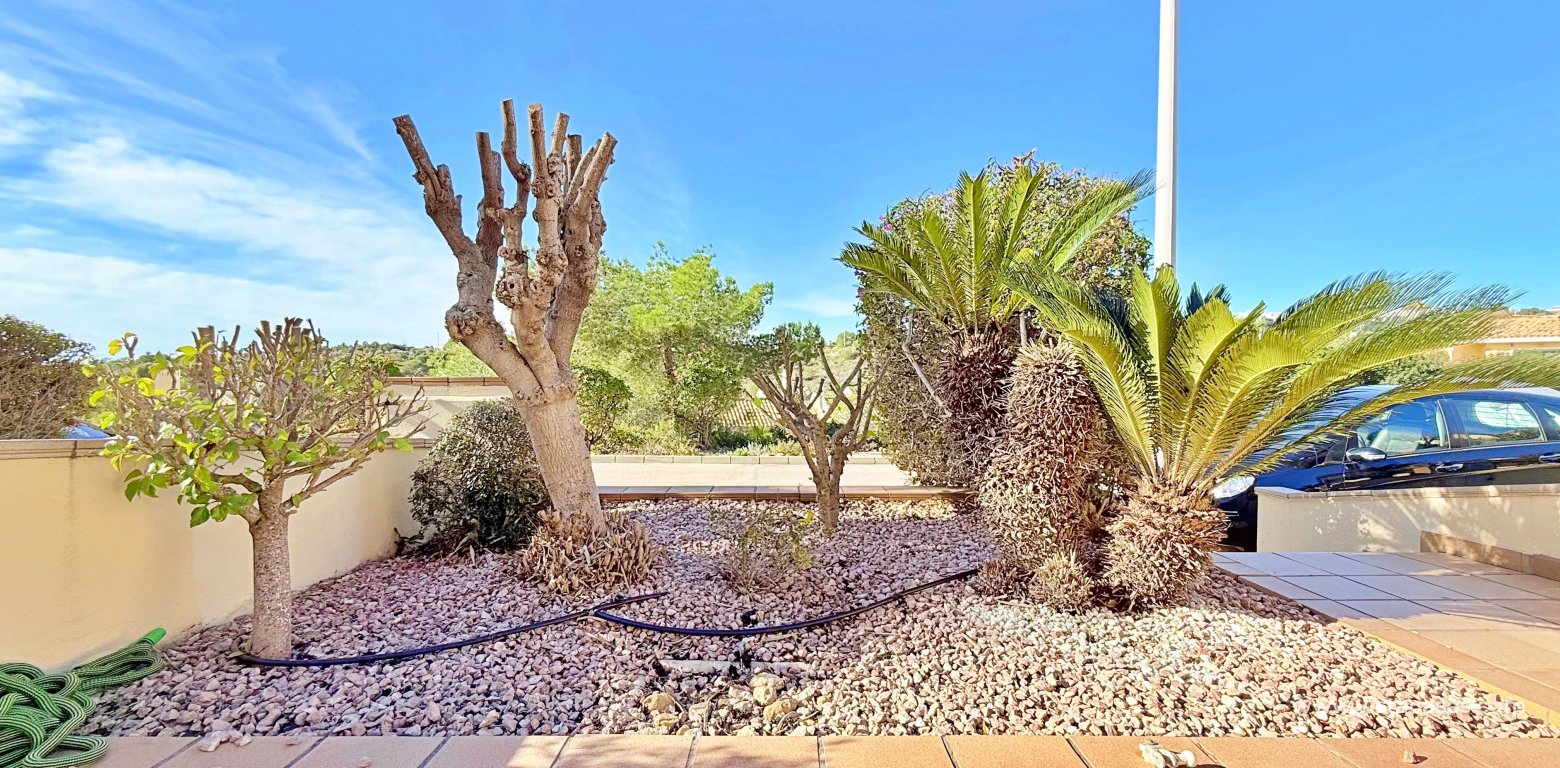 Resale - Townhouse - Villamartin