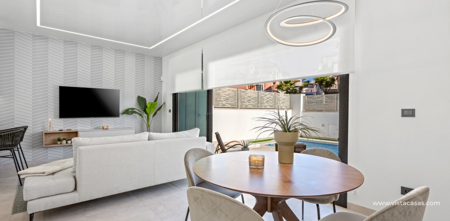 Sale - Villa - Villamartin