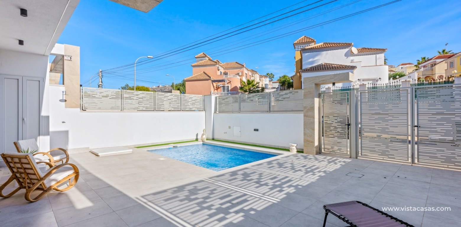 Sale - Villa - Villamartin