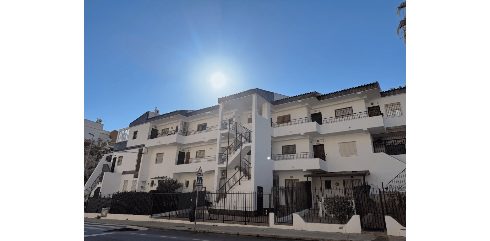 Resale - Apartment - Punta Prima