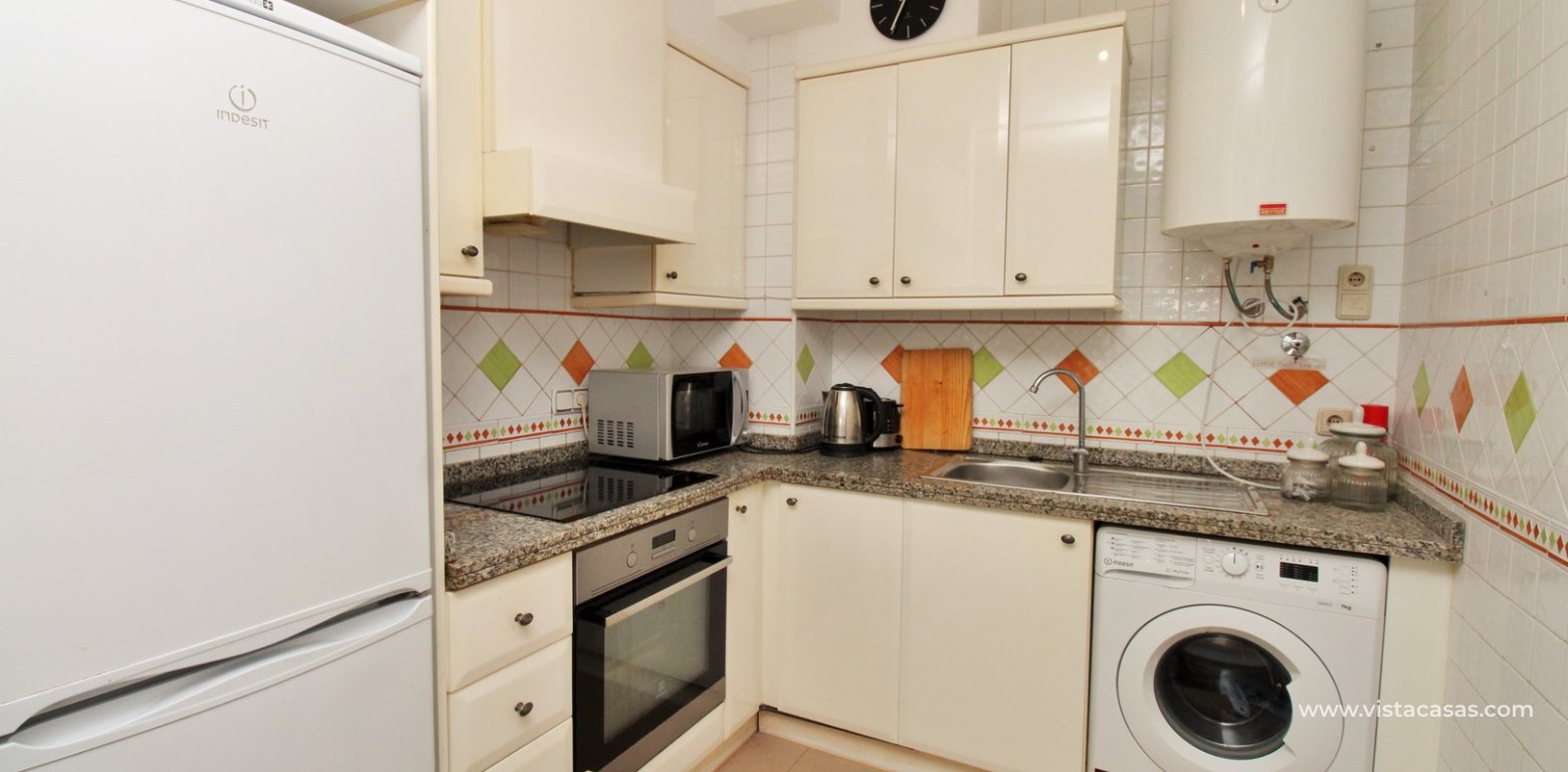 South Facing 2 Bed Apartment For Sale Near Villamartin Golf kitchen