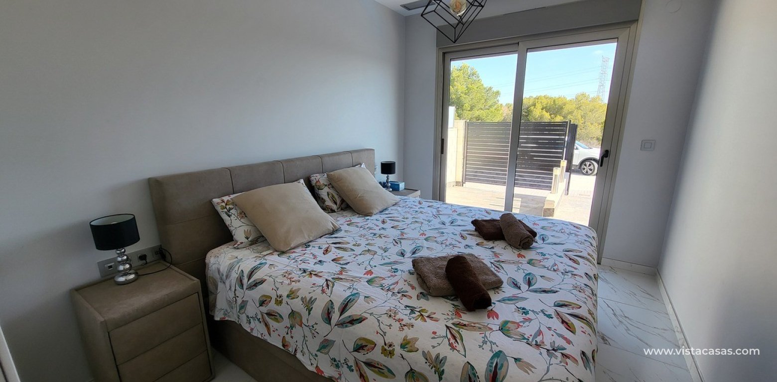 Resale - Villa - Villamartin