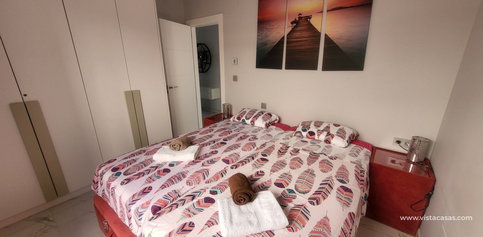 Resale - Villa - Villamartin