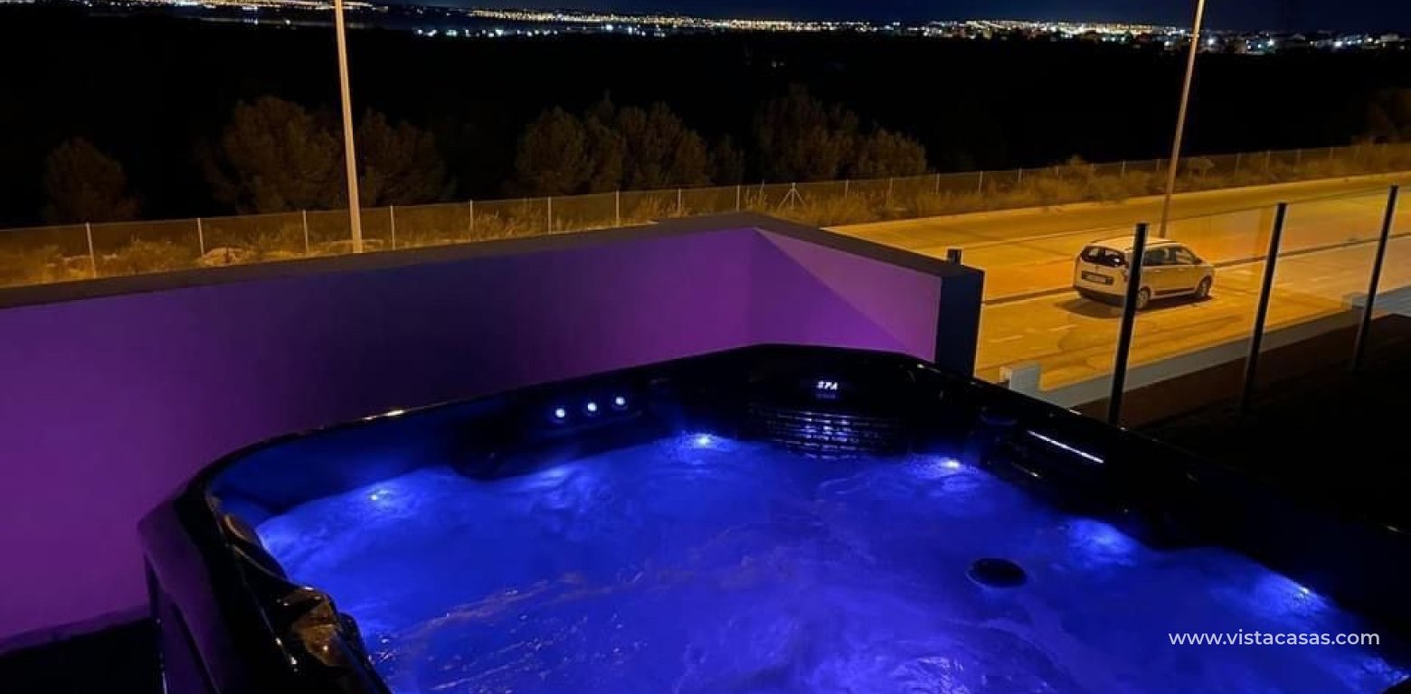 Resale - Villa - Villamartin