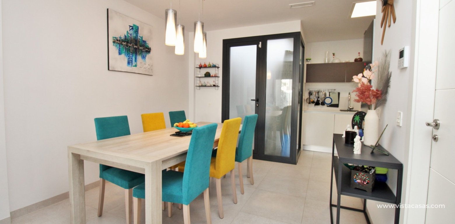 Modern 2 Bed Townhouse with Private Pool in Villamartin diner