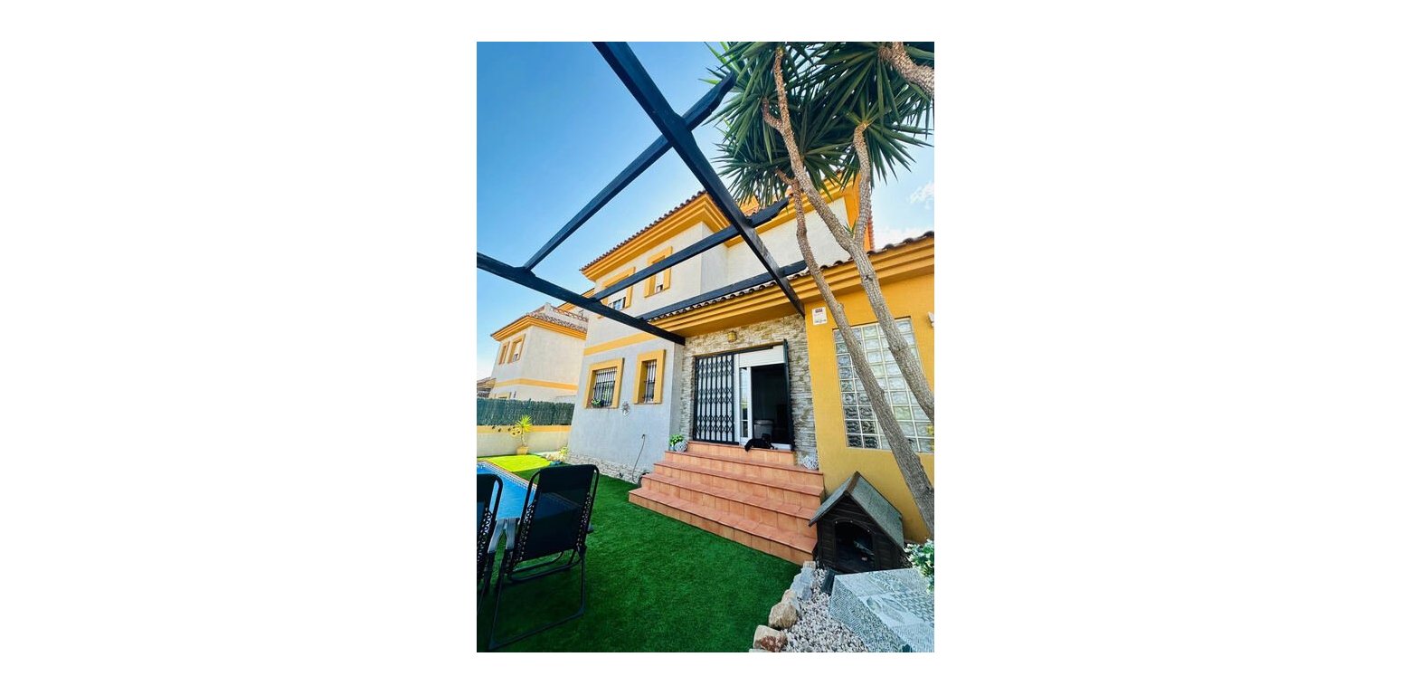 Wtórny - Villa - Los Montesinos