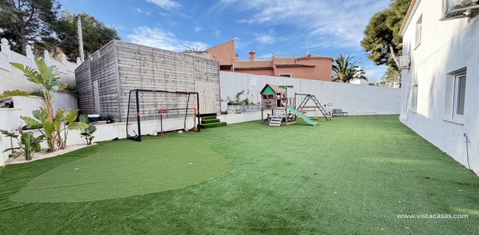 Resale - Villa - Villamartin