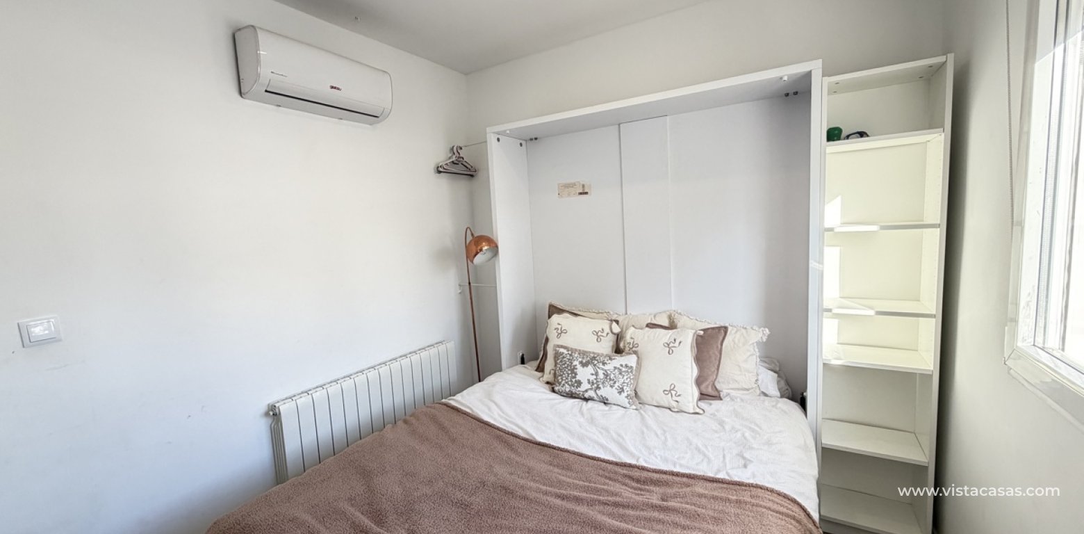 Resale - Villa - Villamartin