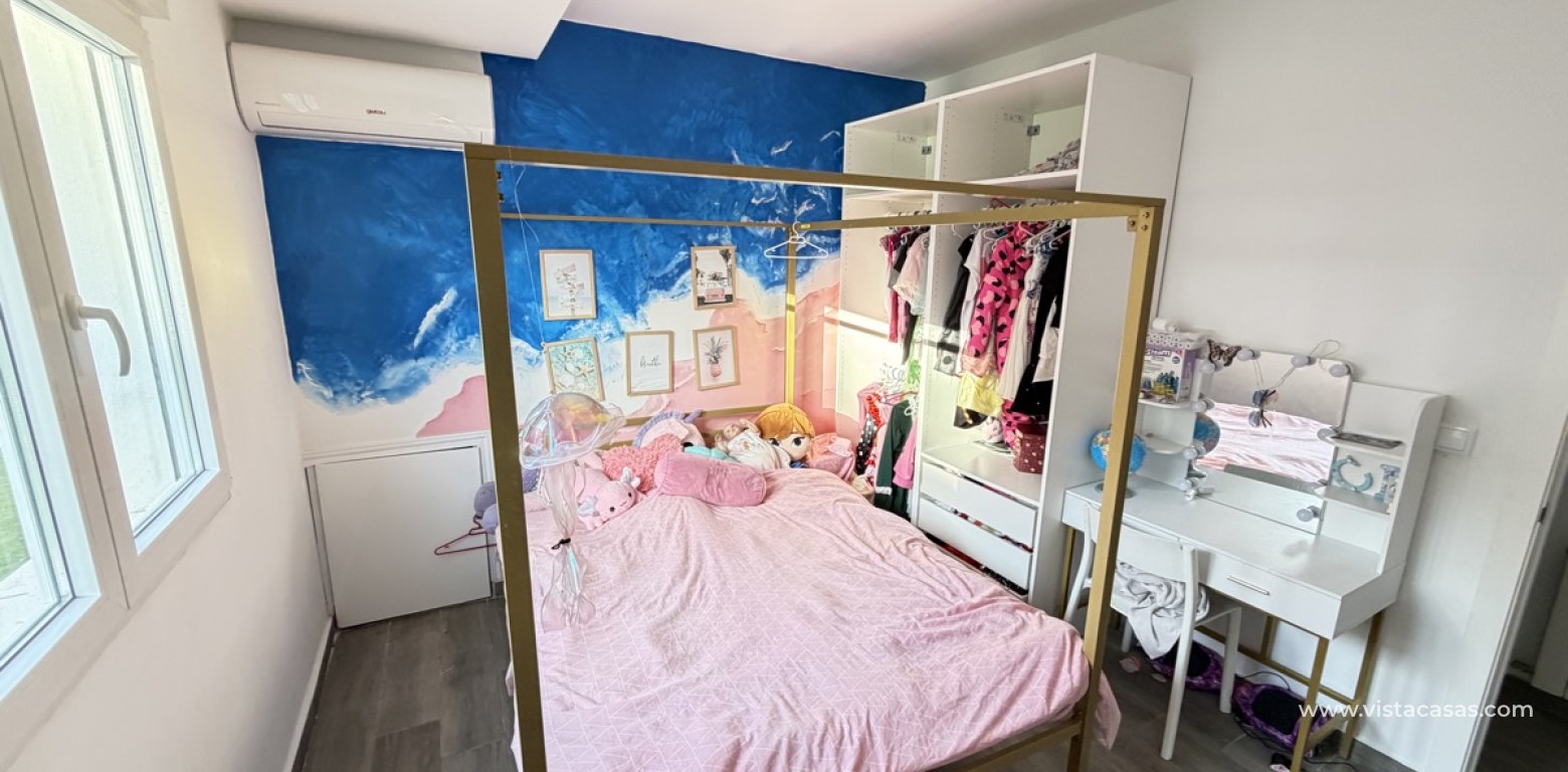 Resale - Villa - Villamartin