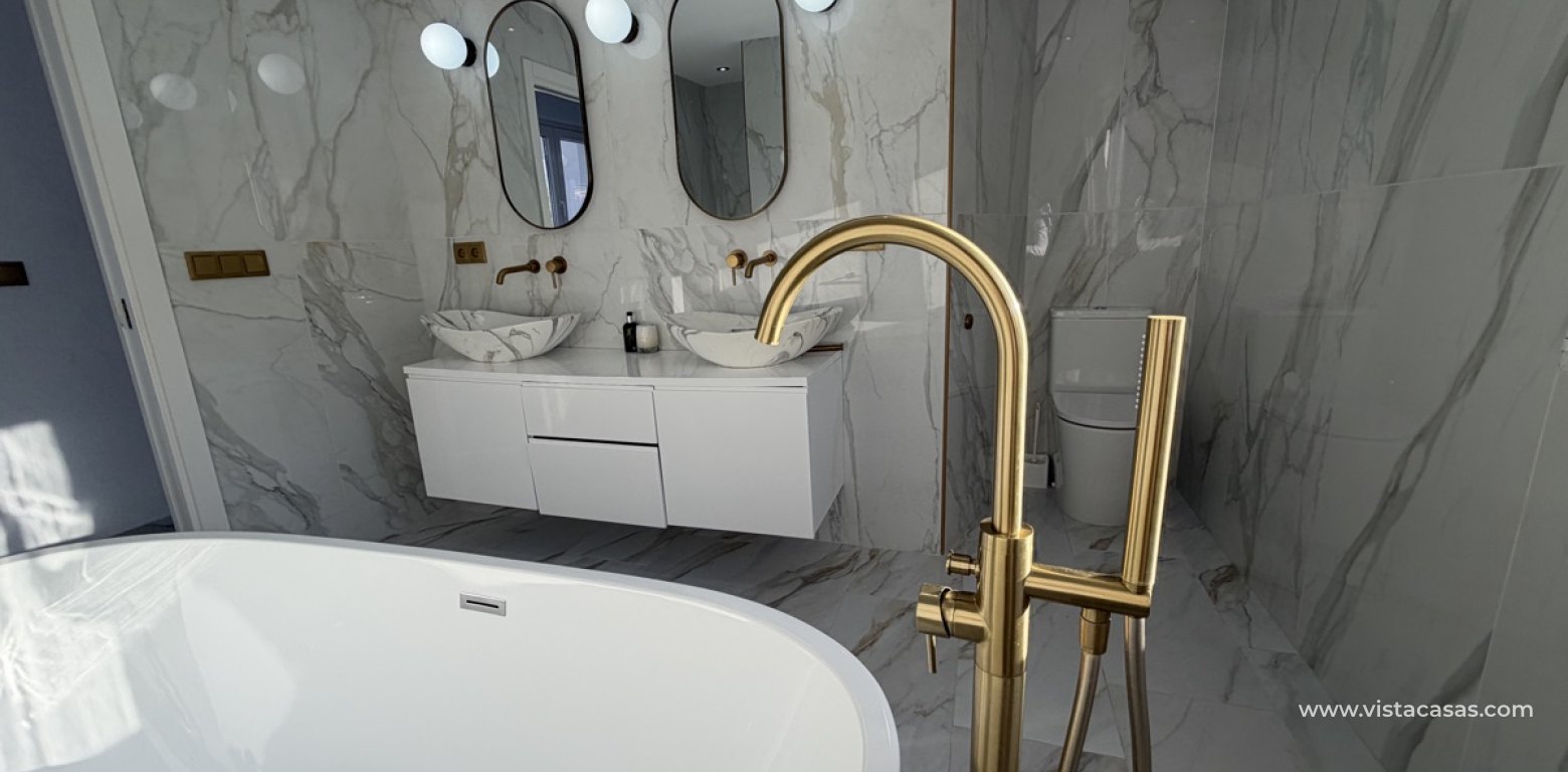 Resale - Villa - Villamartin