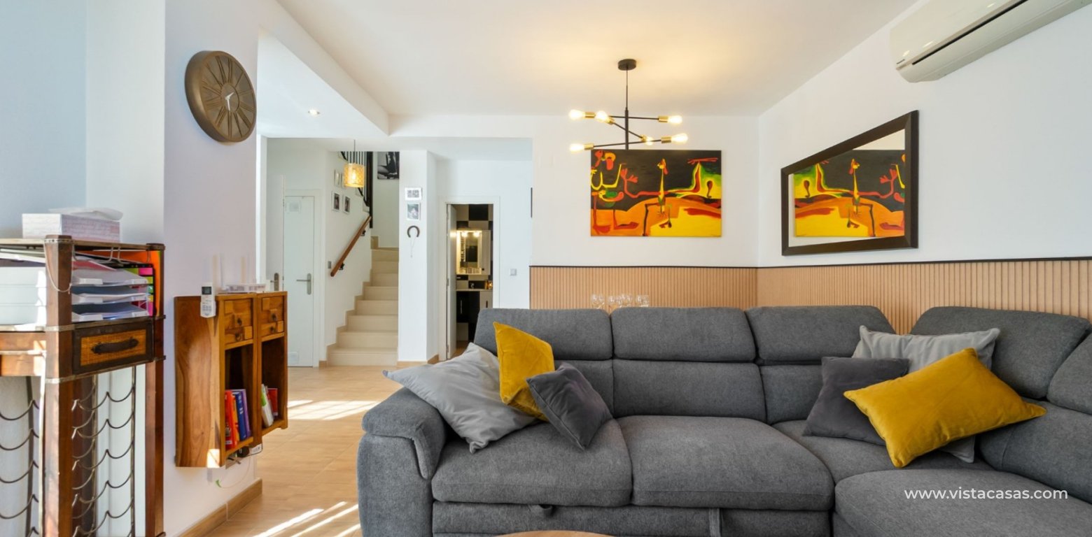 Resale - Townhouse - Villamartin