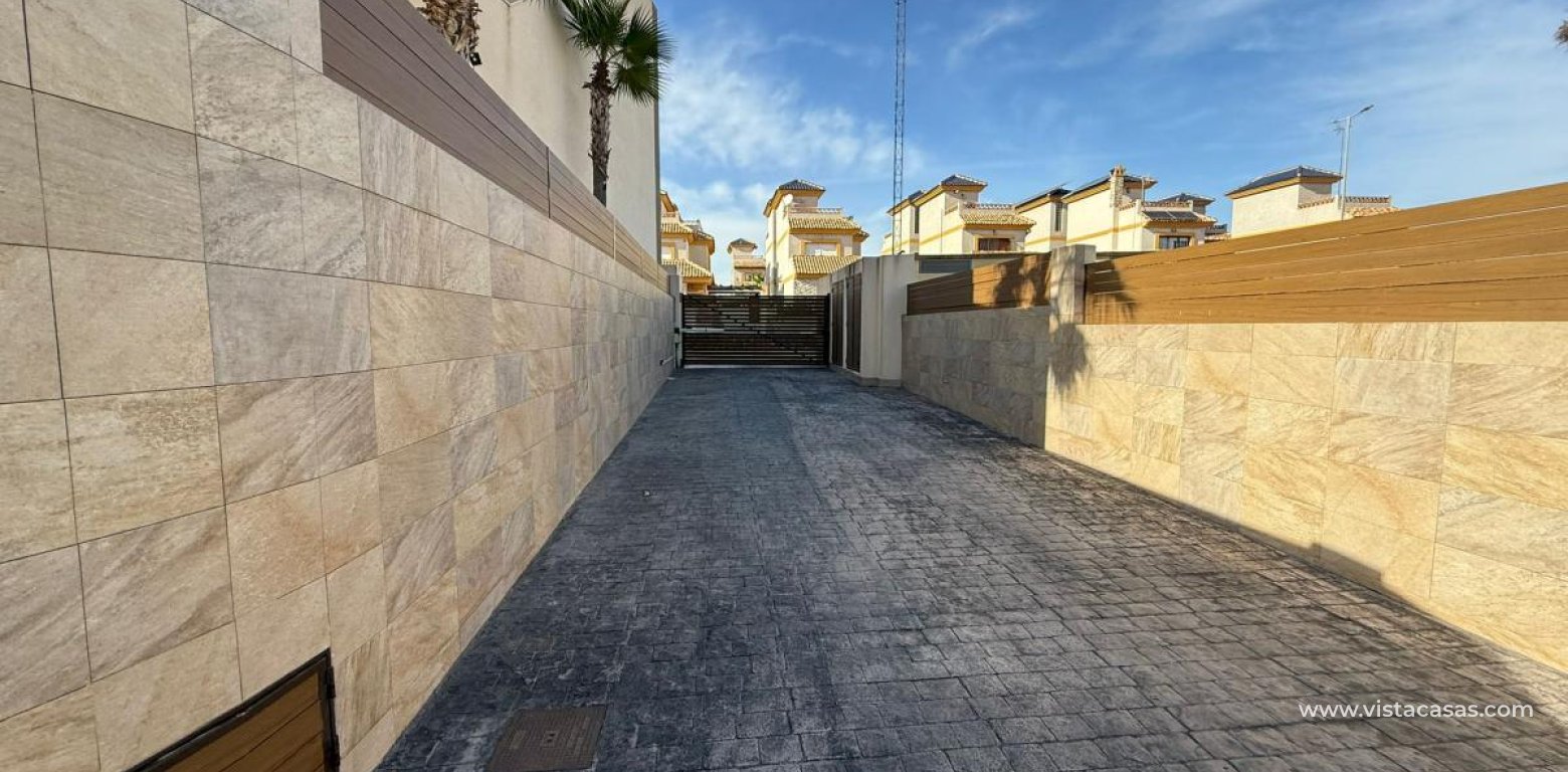 Resale - Villa - Los Montesinos