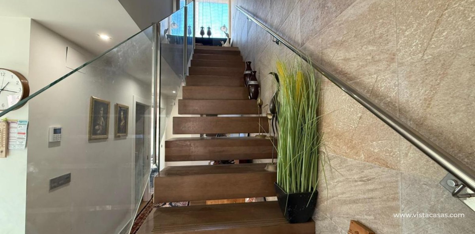 Resale - Villa - Los Montesinos