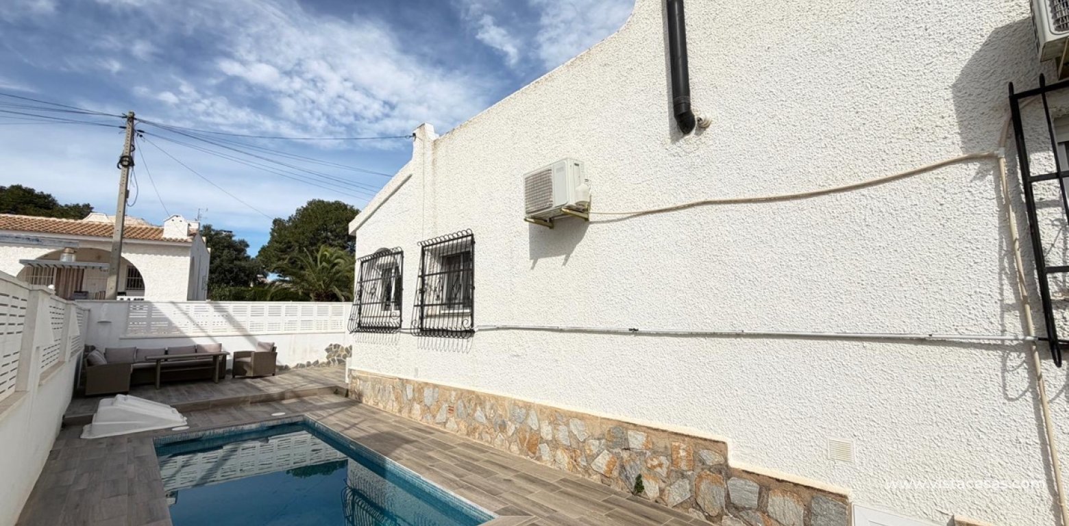 Sale - Villa - Villamartin