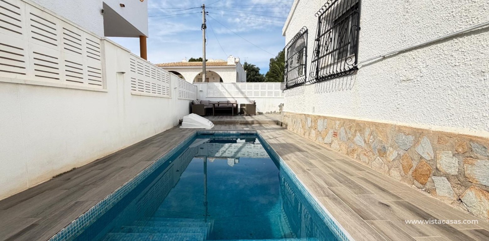 Sale - Villa - Villamartin