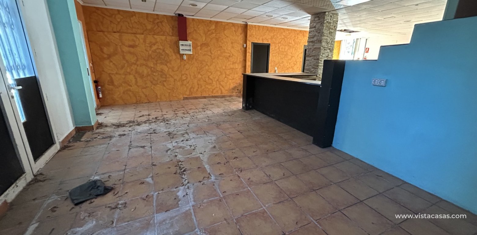 Vente - Commercial - Villamartin