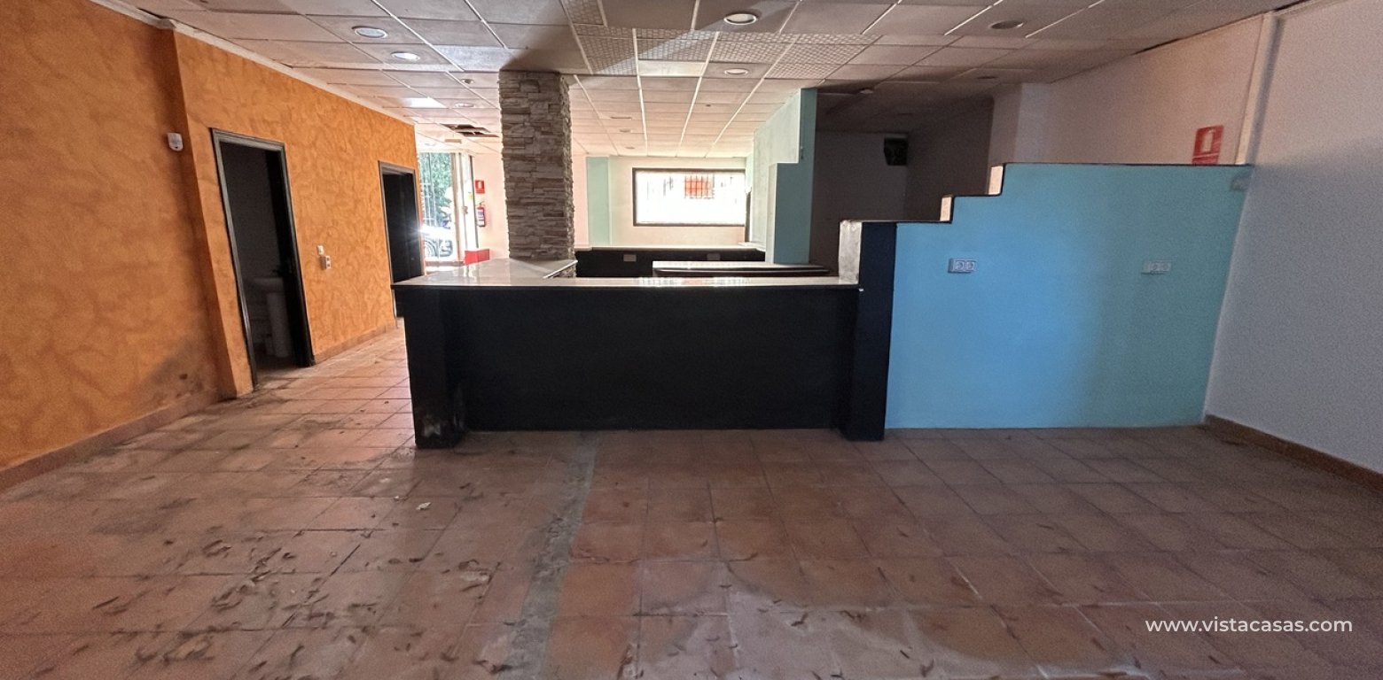 Vente - Commercial - Villamartin