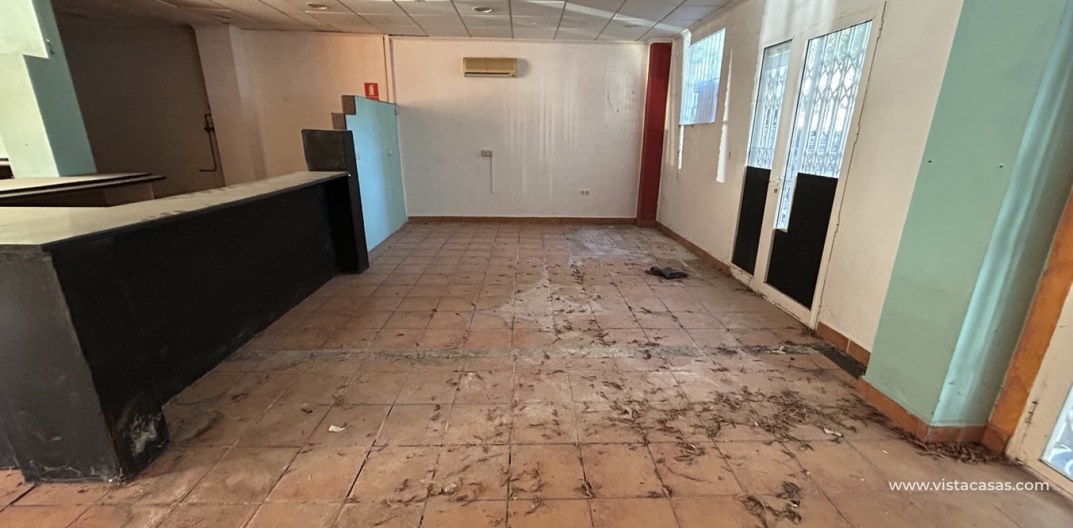 Vente - Commercial - Villamartin