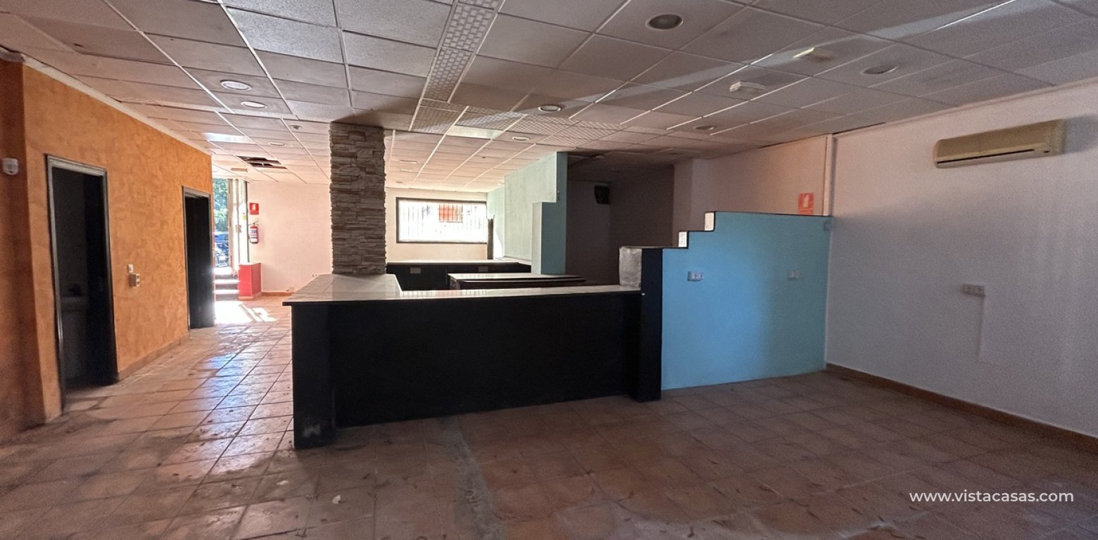 Vente - Commercial - Villamartin