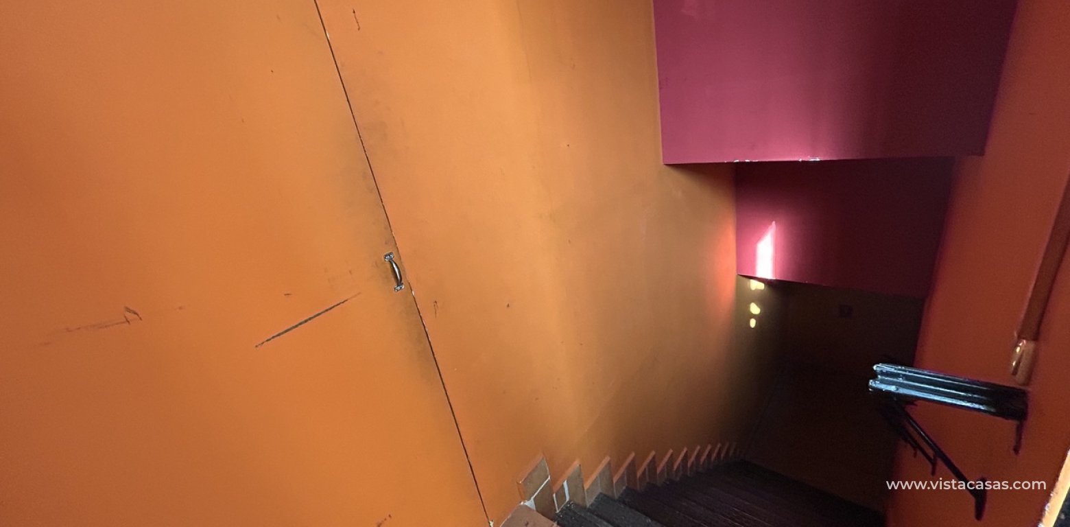 Vente - Commercial - Villamartin