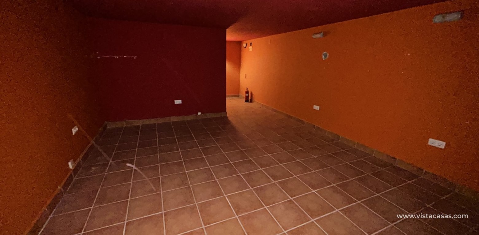 Vente - Commercial - Villamartin