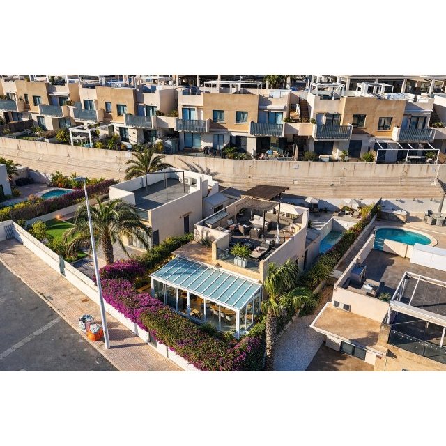 Villa - Sale - La Zenia - La Zenia