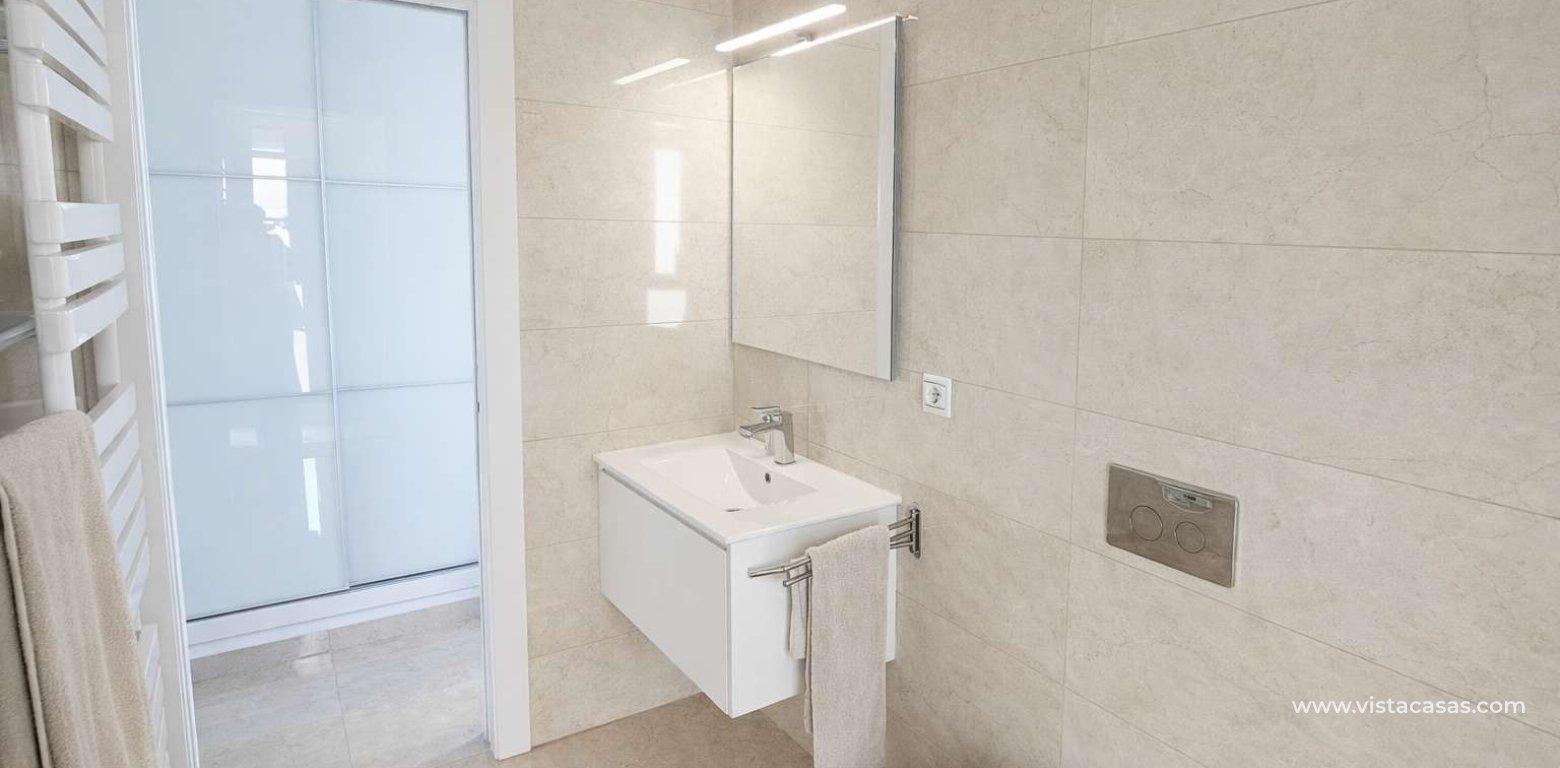 Sale - Villa - Algorfa - La Finca Golf Resort