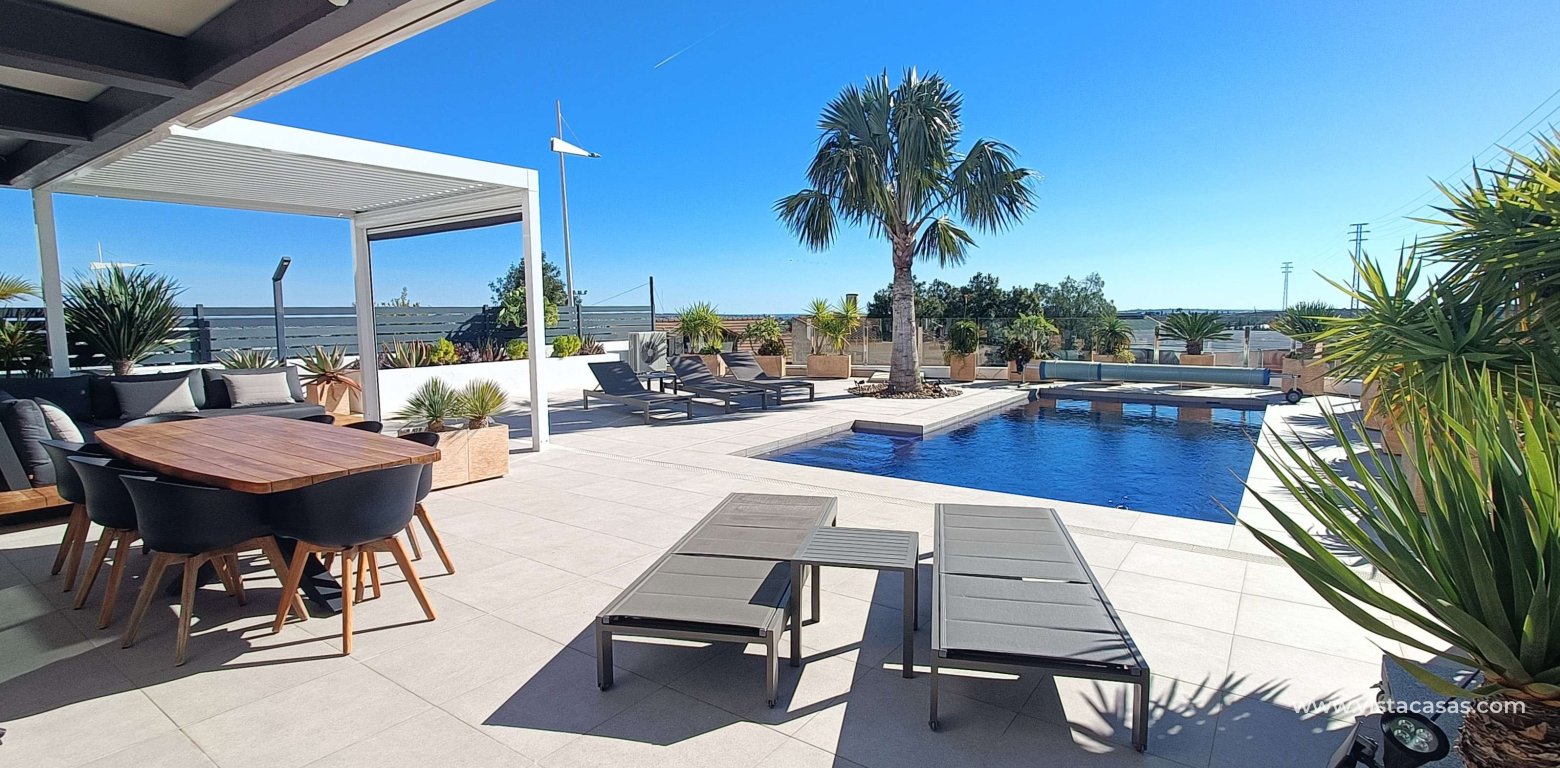 Sale - Villa - Algorfa - La Finca Golf Resort