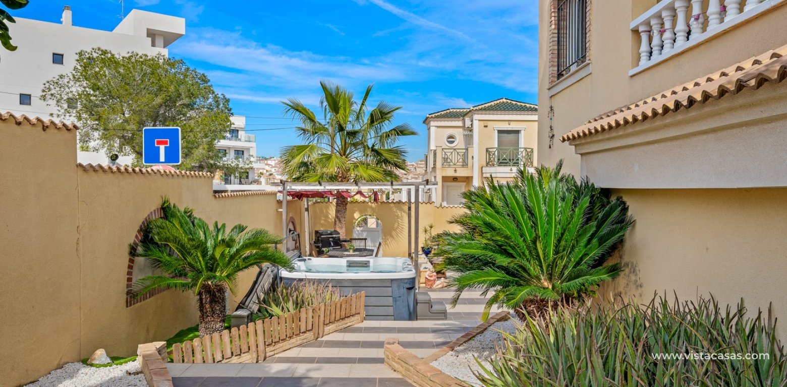 Sale - Villa - Orihuela Costa - Castillo de Don Juan