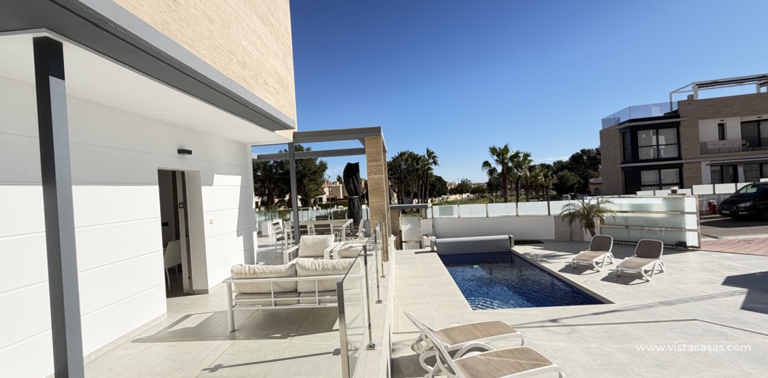 Sale - Villa - Villamartin