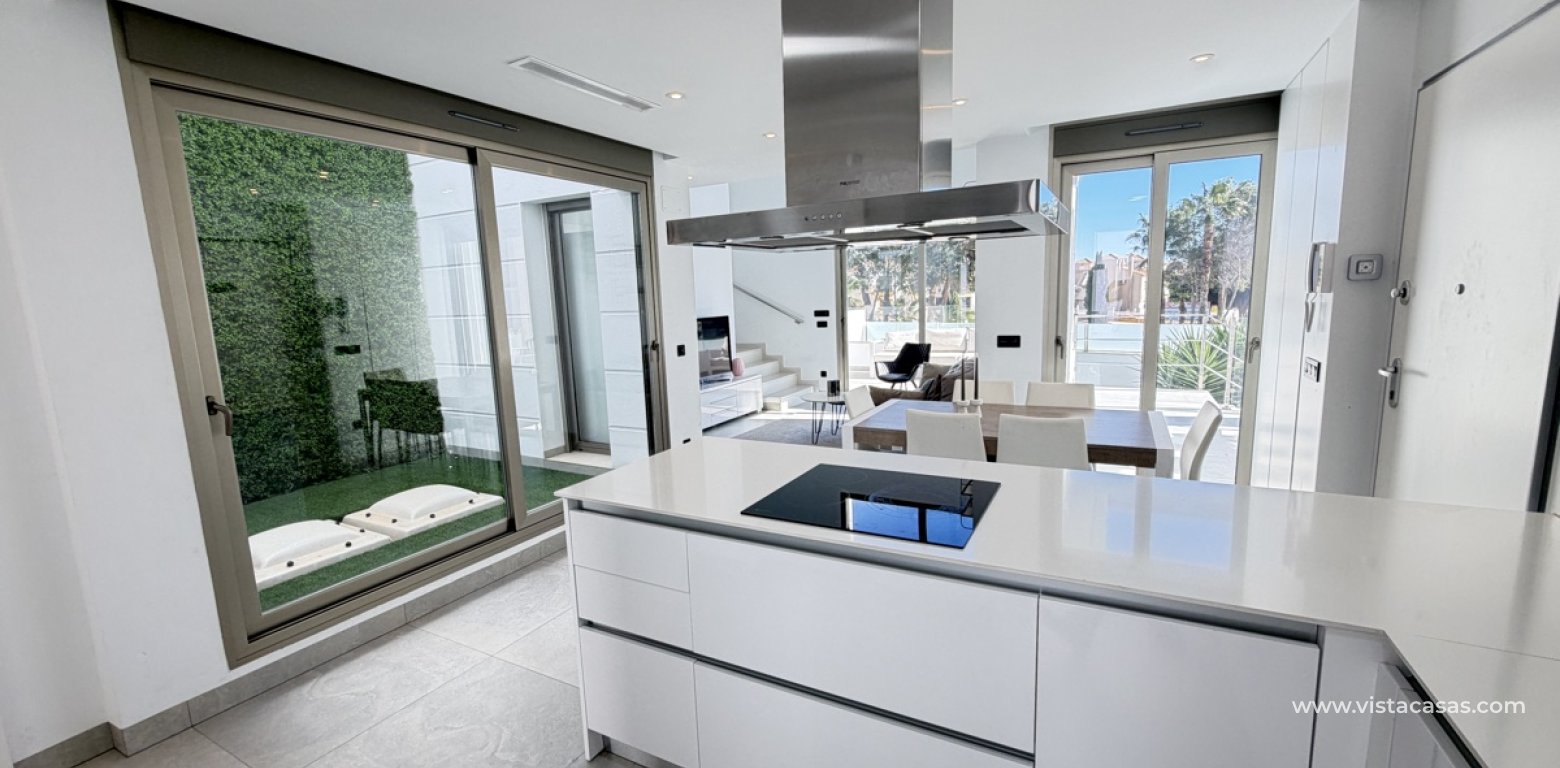 Sale - Villa - Villamartin