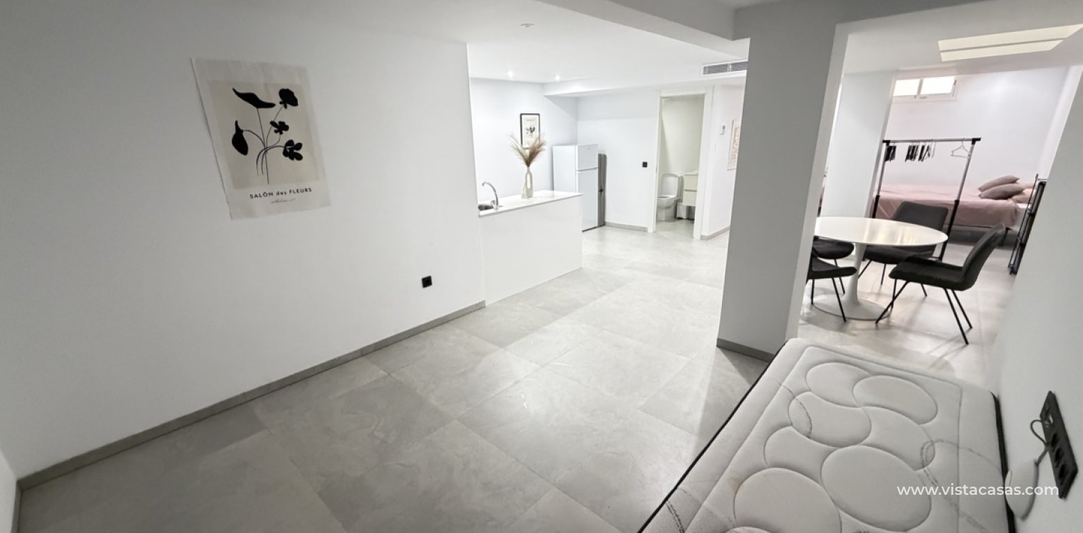 Sale - Villa - Villamartin