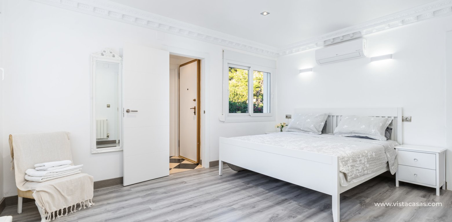 Sale - Villa - Campoamor