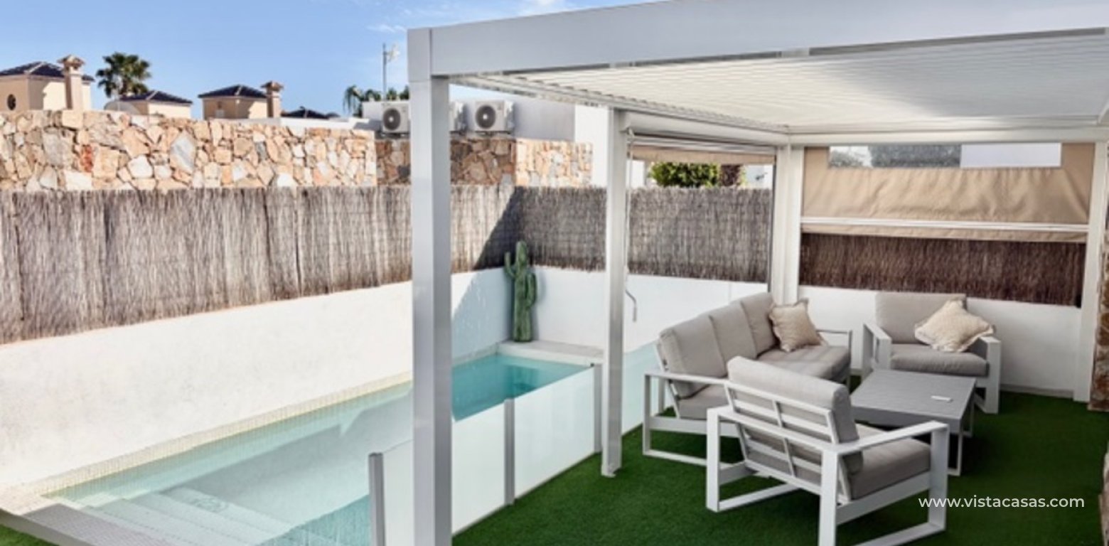 Resale - Villa - Cabo Roig
