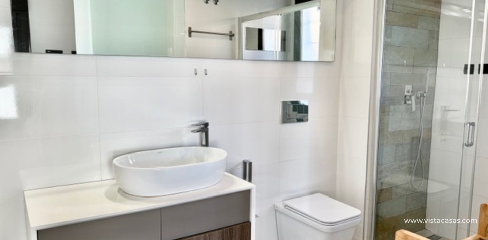 Resale - Villa - Cabo Roig