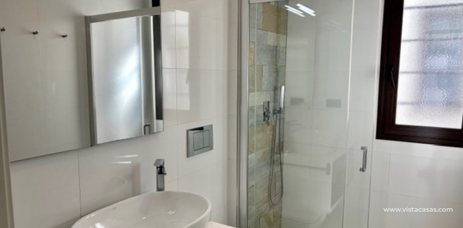 Resale - Villa - Cabo Roig