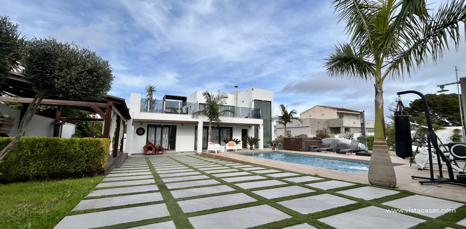 Sale - Villa - Los Balcones